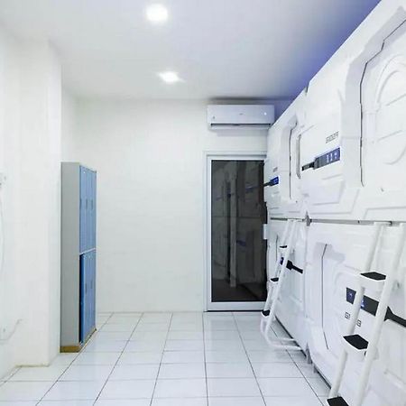 Reddoorz Hostel Near Taman Puring Jacarta Exterior foto